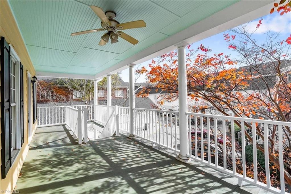 201 Side Alley A & B