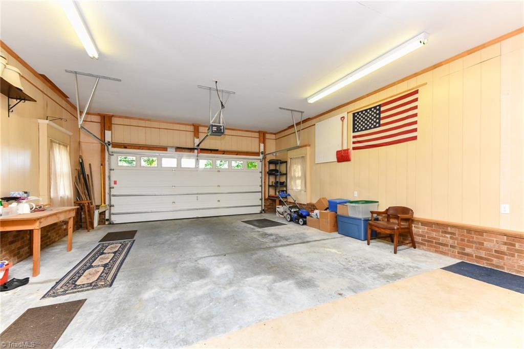 Greensboro, North Carolina 27410, United States, 3 Bedrooms Bedrooms, ,2 BathroomsBathrooms,Residential,Active,94433