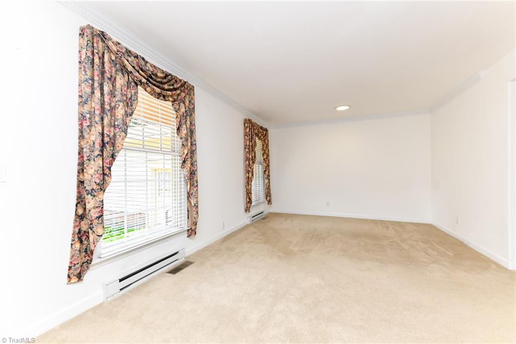 Greensboro, North Carolina 27410, United States, 3 Bedrooms Bedrooms, ,2 BathroomsBathrooms,Residential,Active,94433