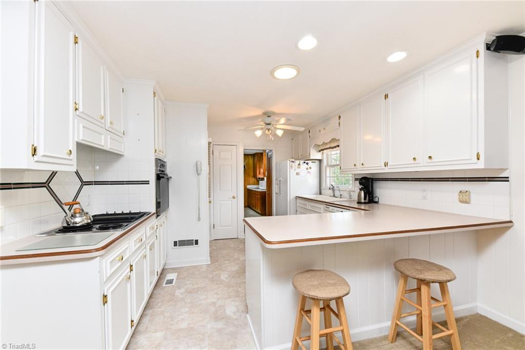 Greensboro, North Carolina 27410, United States, 3 Bedrooms Bedrooms, ,2 BathroomsBathrooms,Residential,Active,94433