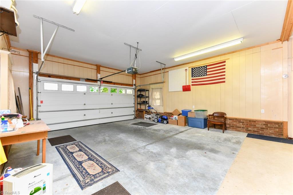 Greensboro, North Carolina 27410, United States, 3 Bedrooms Bedrooms, ,2 BathroomsBathrooms,Residential,Active,94433