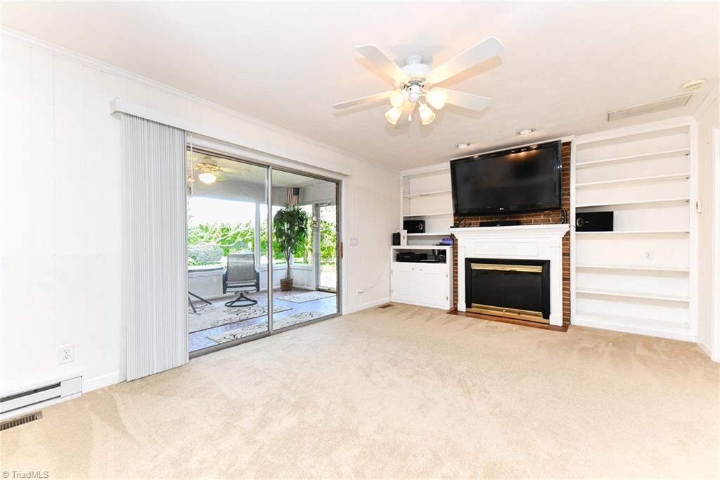 Greensboro, North Carolina 27410, United States, 3 Bedrooms Bedrooms, ,2 BathroomsBathrooms,Residential,Active,94433