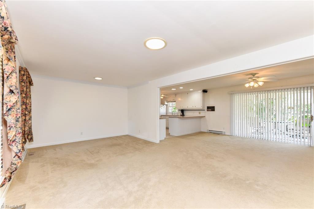 Greensboro, North Carolina 27410, United States, 3 Bedrooms Bedrooms, ,2 BathroomsBathrooms,Residential,Active,94433