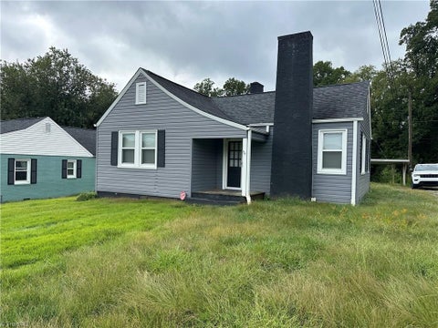 Homes For Rent - 307 Elk Spur Street<br/> Elkin, NC 28621