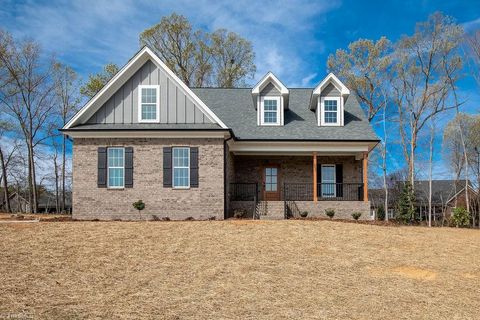 Vacant Land For Sale - 2931 Reginas Way<br/> Randleman, NC 27317
