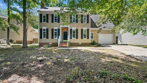 Homes For Sale - 5605 Boxborough Court<br/> Greensboro, NC 27407
