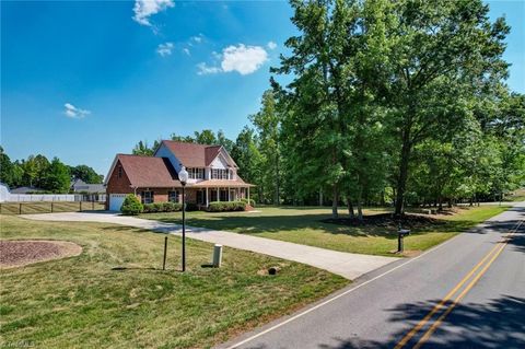 Homes For Sale - 1153 Town Creek Road<br/> Eden, NC 27288