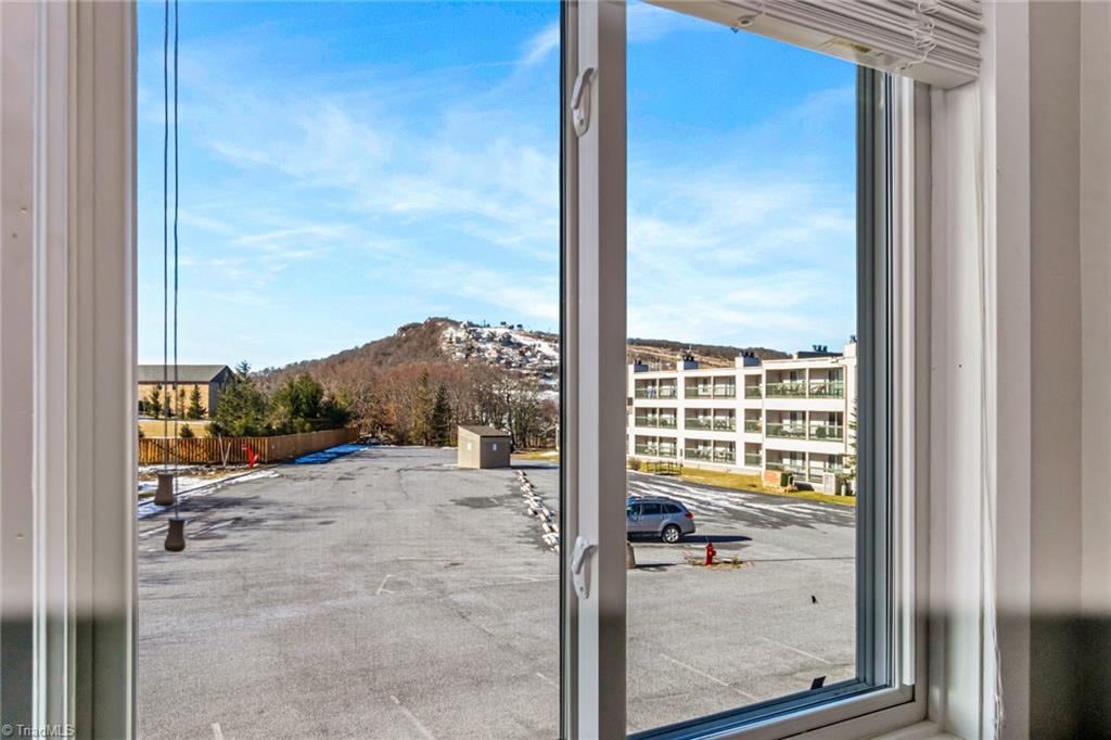 301 Pinnacle Inn Road #1215, Beech Mountain, North Carolina image 8