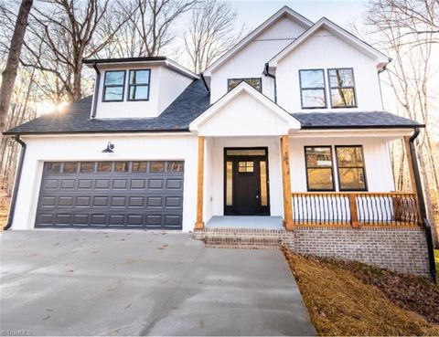 Homes For Sale - 482 Carson Road<br/> Pilot Mountain, NC 27041