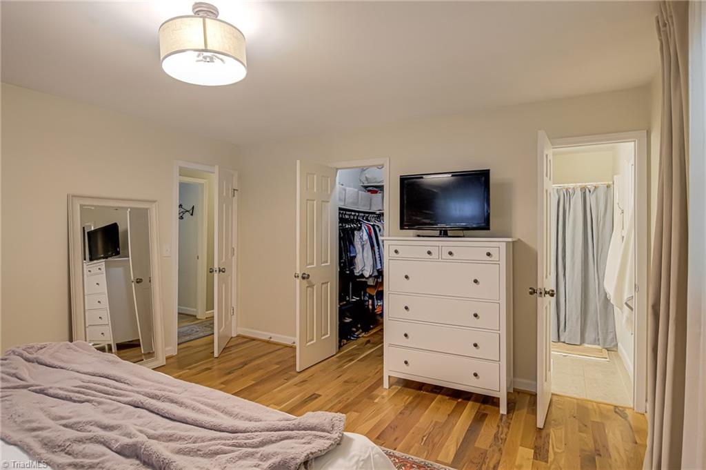 Winston-Salem, North Carolina 27104, United States, 3 Bedrooms Bedrooms, ,2 BathroomsBathrooms,Residential,Pending,143142