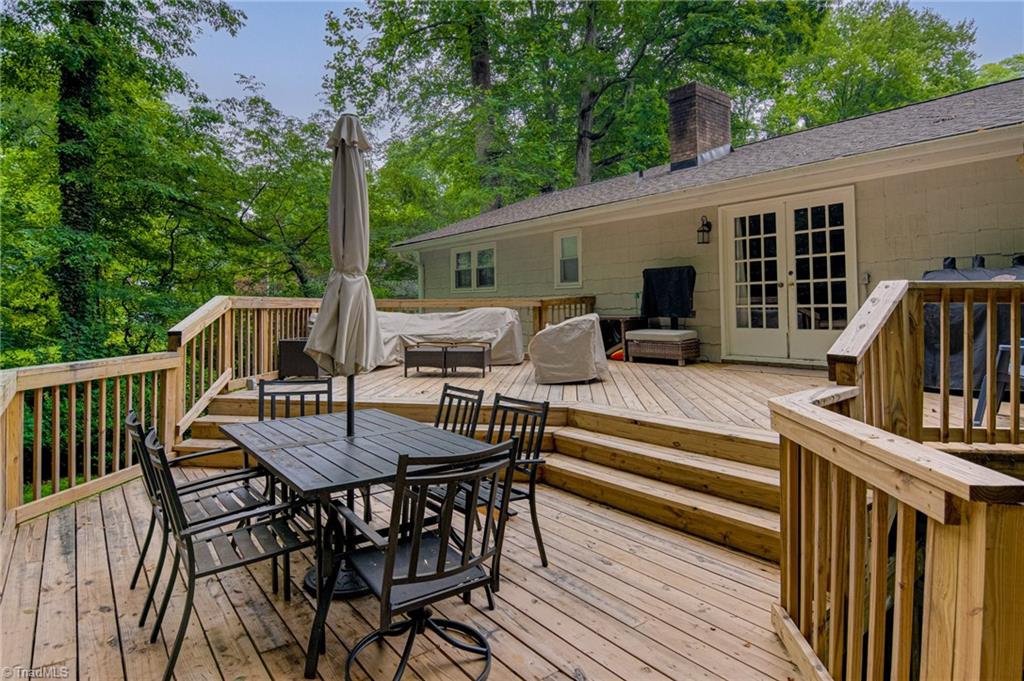 Winston-Salem, North Carolina 27104, United States, 3 Bedrooms Bedrooms, ,2 BathroomsBathrooms,Residential,Pending,143142