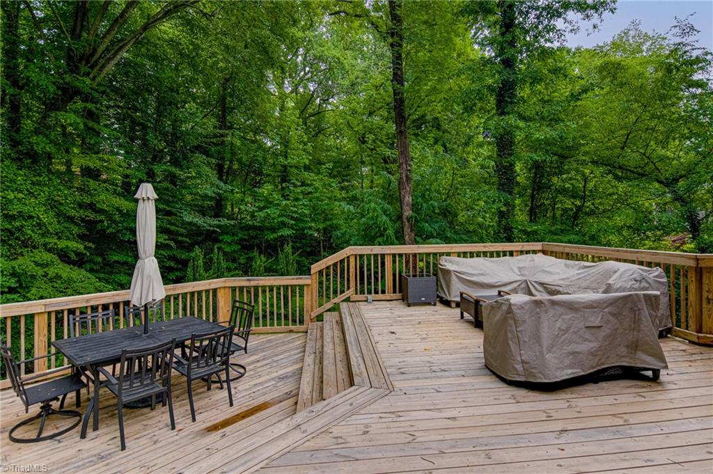 Winston-Salem, North Carolina 27104, United States, 3 Bedrooms Bedrooms, ,2 BathroomsBathrooms,Residential,Pending,143142