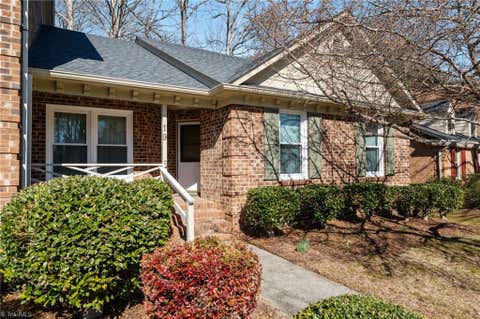 Homes For Sale - 19 Milpond Lane<br/> Greensboro, NC 27455