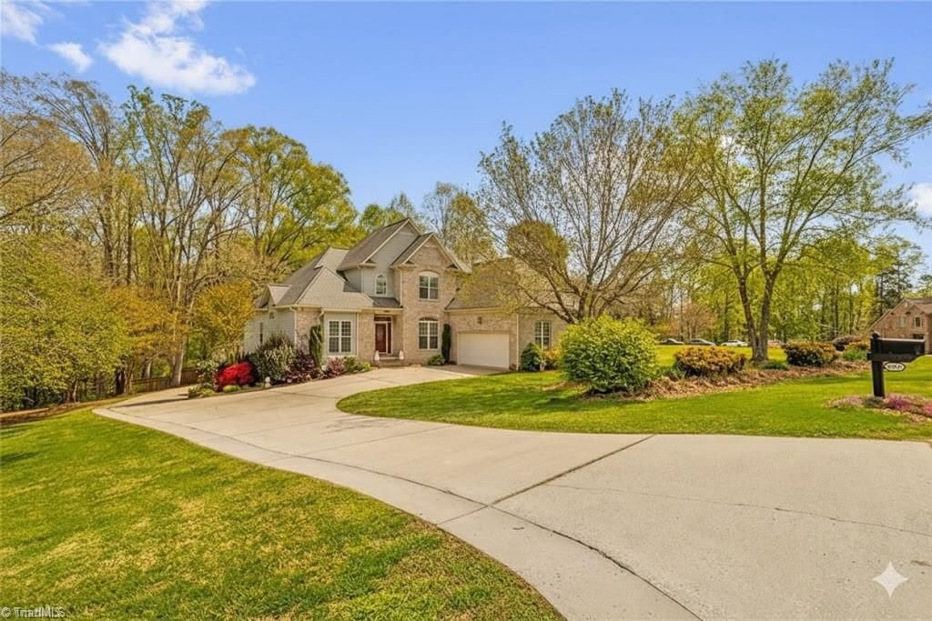 Photo of 6505 Heron Point Court, Belews Creek, NC 27009 (MLS # 1203368)