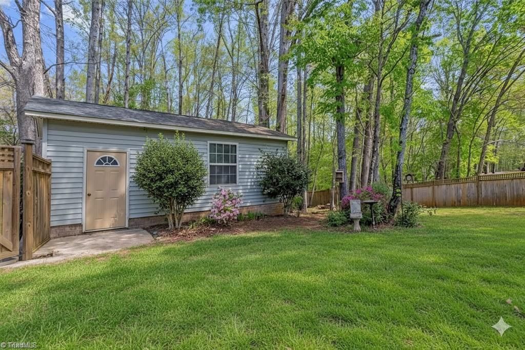 Photo of 6505 Heron Point Court, Belews Creek, NC 27009 (MLS # 1203368)