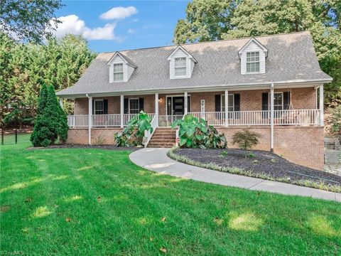 A home in Pfafftown