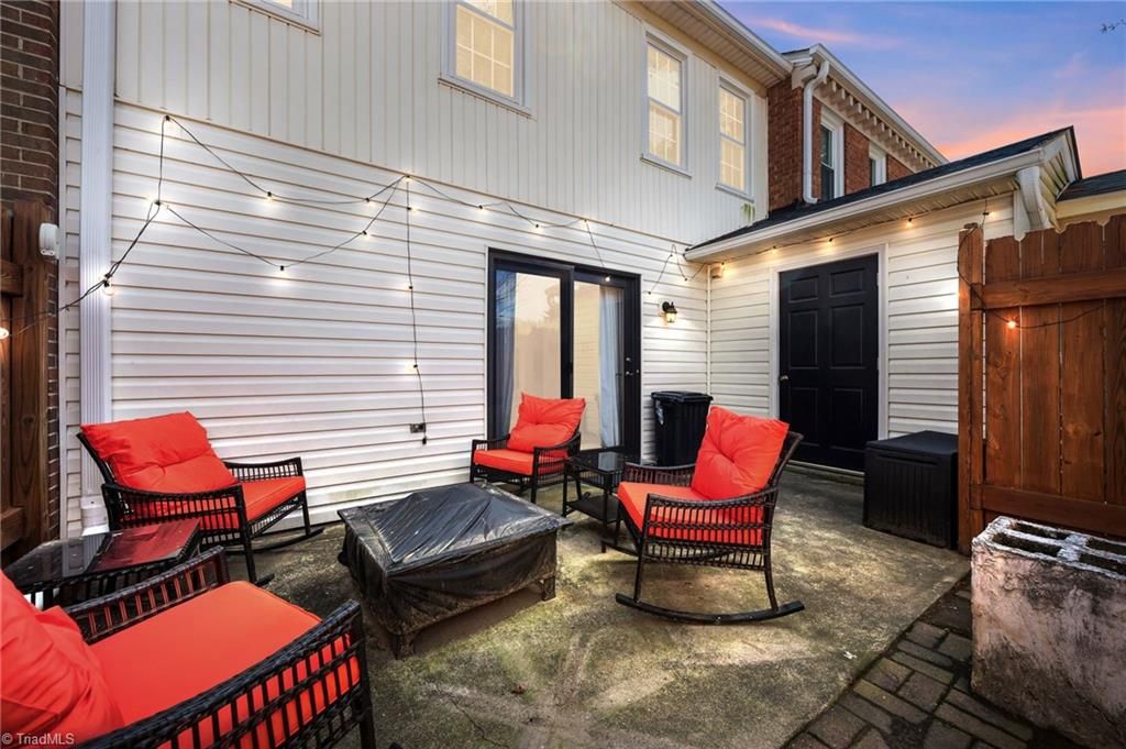 Photo of 146 Charlestowne Circle, Winston-Salem, NC 27103 (MLS # 1212633)