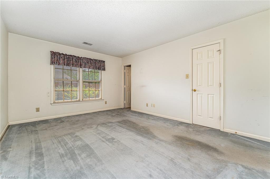1305 Glen Raven Court, Greensboro, North Carolina image 8