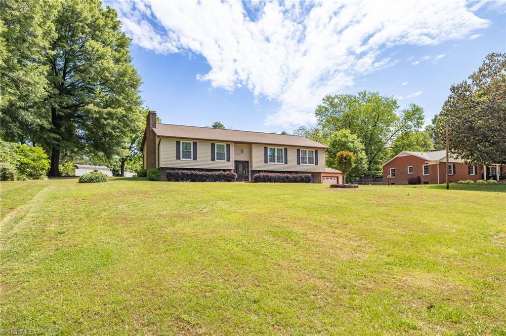 1039 Windwood Drive, Kernersville, North Carolina image 2