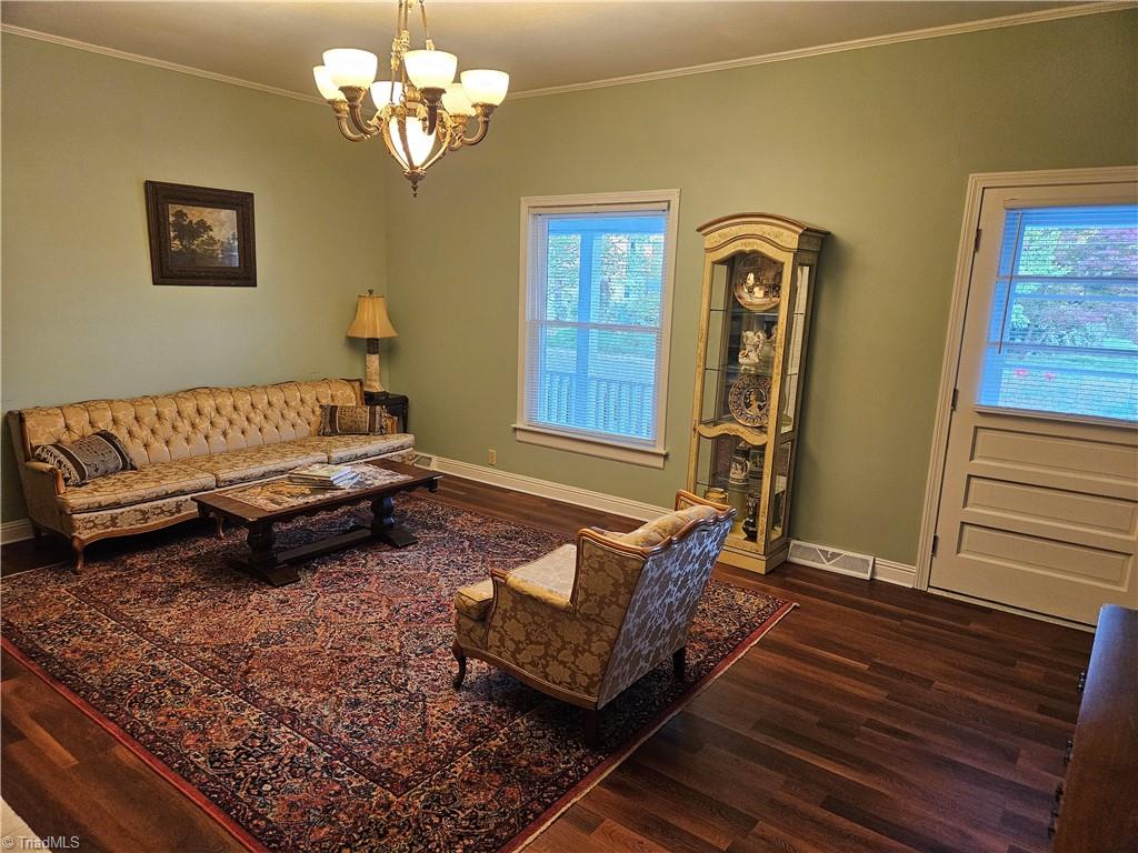 322 W Church Street, Mount Airy, North Carolina image 14