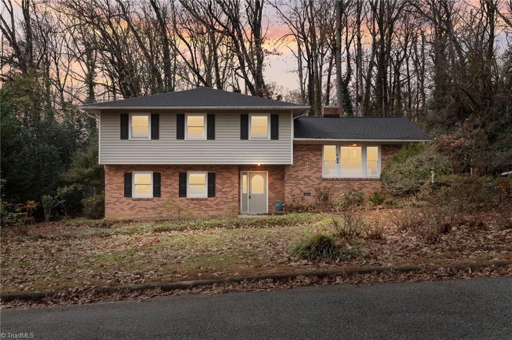 Photo of 2703 Tillbrook Place, Greensboro, NC 27408 (MLS # 1203822)