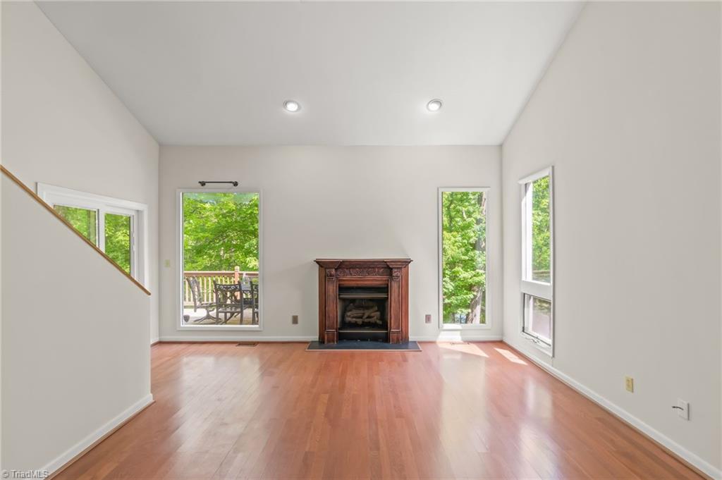 442 Chester Woods Court, High Point, North Carolina image 9