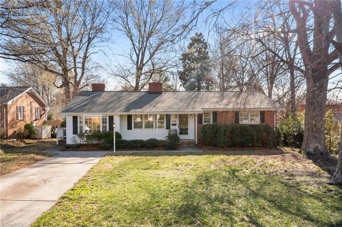 Homes For Sale - 1409 Greenwood Terrace<br/> Burlington, NC 27215