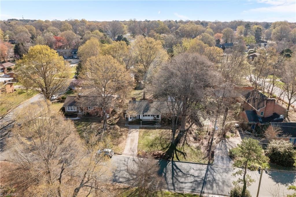 Photo of 1409 Greenwood Terrace, Burlington, NC 27215 (MLS # 1212698)