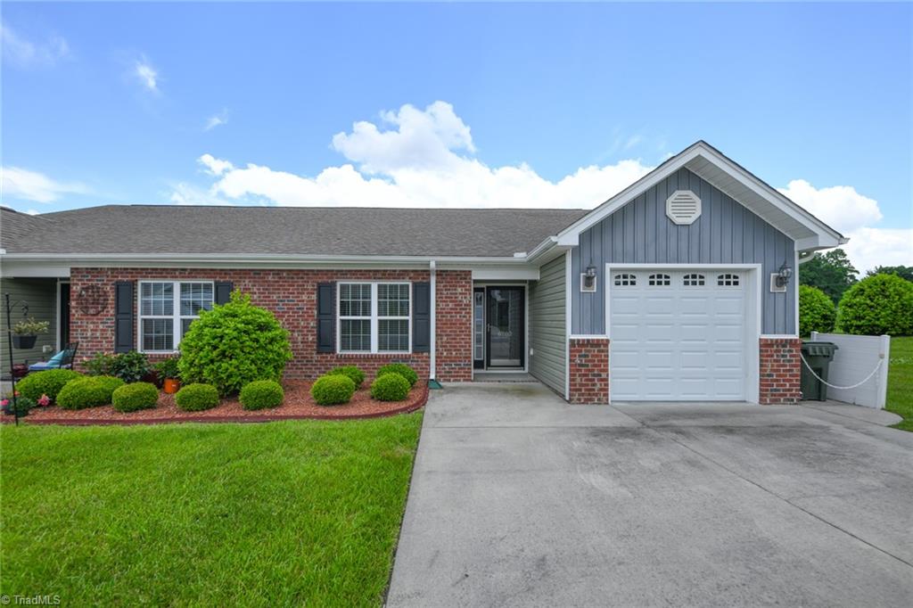 6702 Allendale Drive, Archdale, North Carolina image 1
