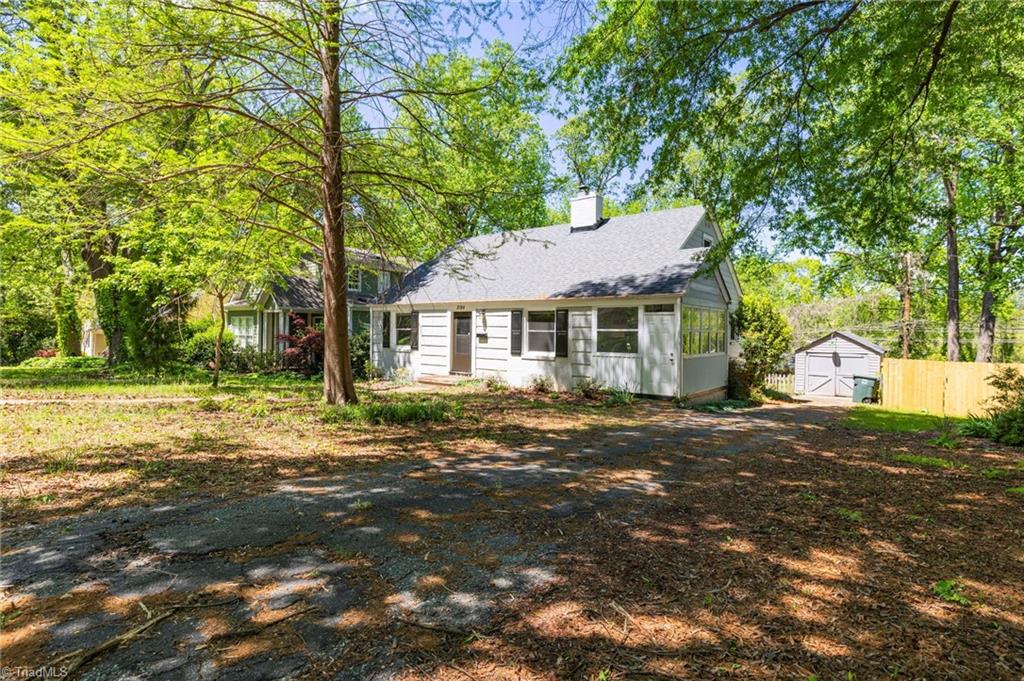 Greensboro, North Carolina 27403, United States, 4 Bedrooms Bedrooms, ,2 BathroomsBathrooms,Residential,Active,235086