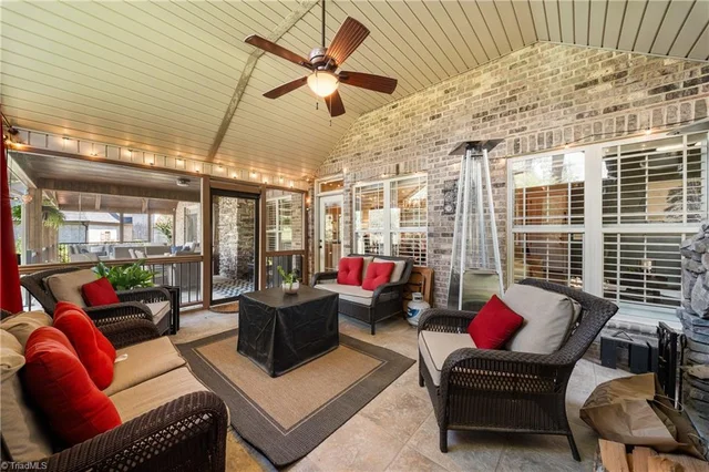 122 Salem Village Court, photo 5 of 49
