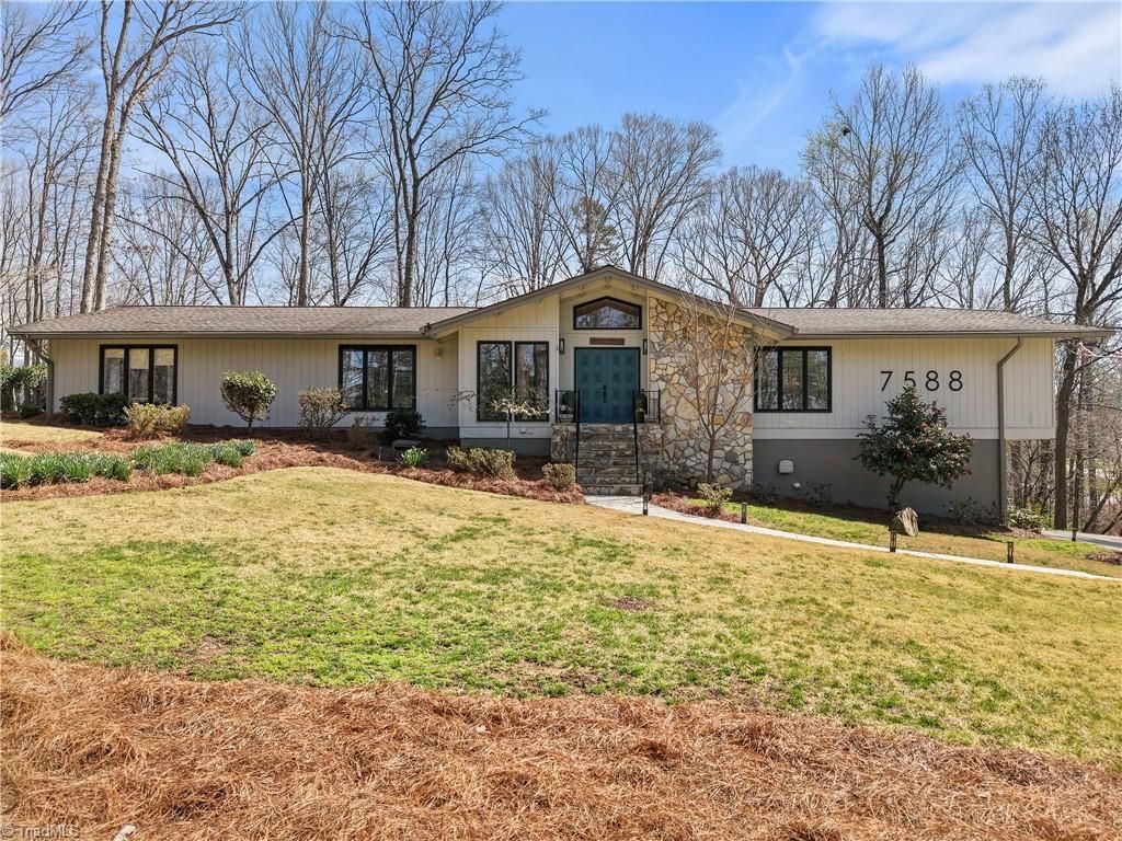 Photo of 7588 Lasater Road, Clemmons, NC 27012 (MLS # 1212178)