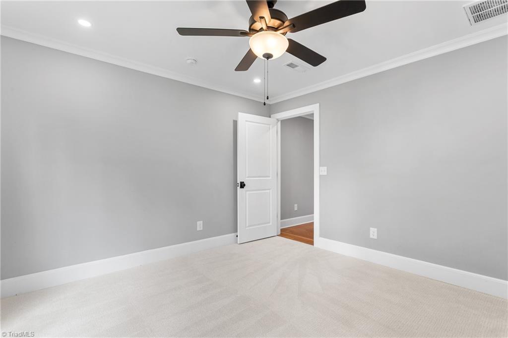 306 W Greenway Drive, Greensboro, North Carolina image 34