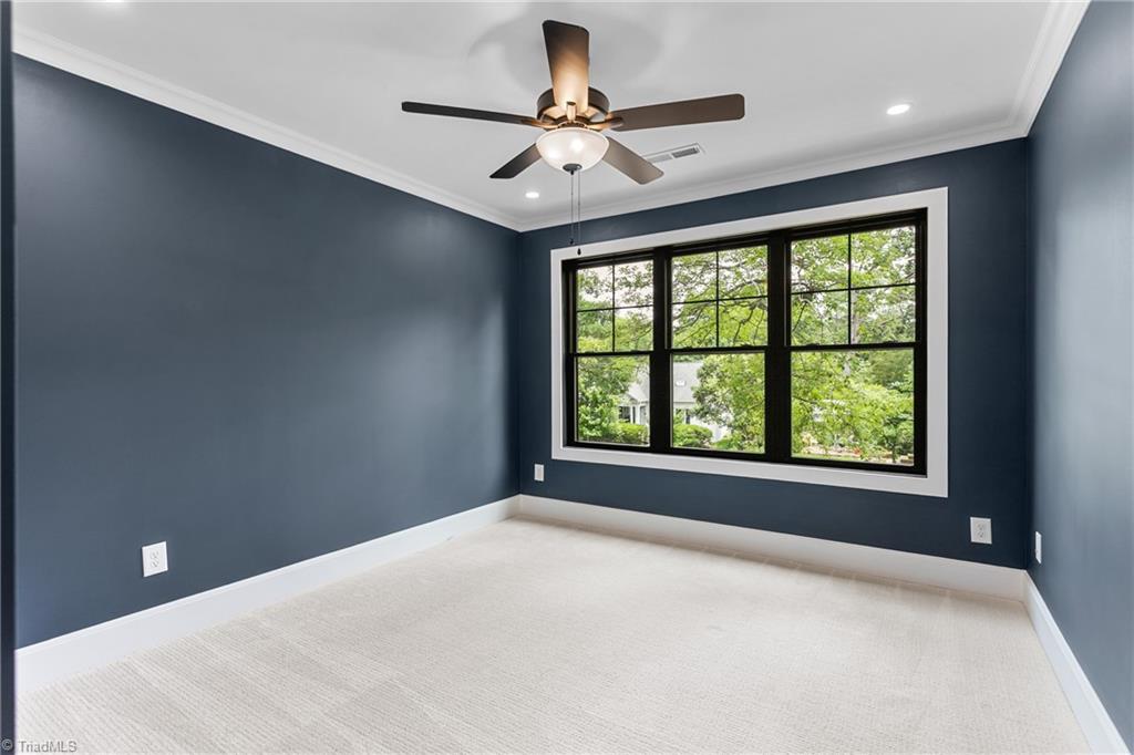 306 W Greenway Drive, Greensboro, North Carolina image 35