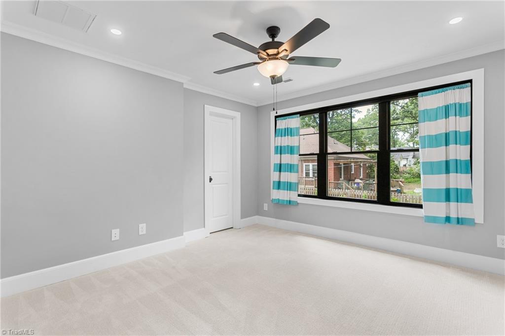 306 W Greenway Drive, Greensboro, North Carolina image 33