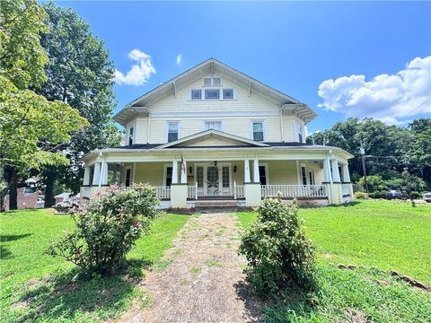 Homes For Sale - 639 Elk Spur Street<br/> Elkin, NC 28621