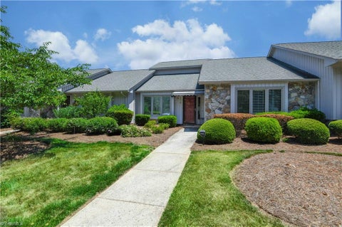Townhouse For Sale - 4519 Tamaron Drive<br/> Greensboro, NC 27410