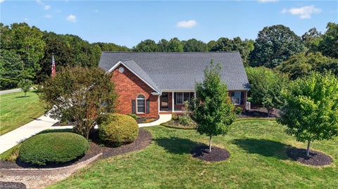 Photo of 117 Pinnix Drive, Lexington, NC 27295 (MLS # 1236431)