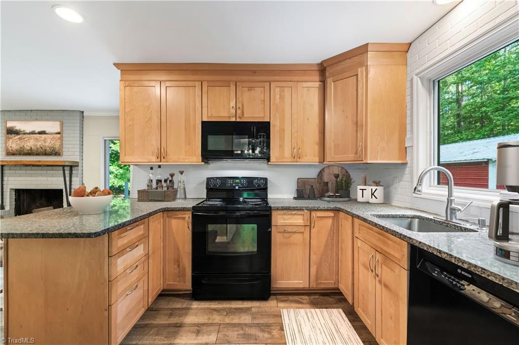 504 Carl Drive, Chapel Hill, North Carolina image 9