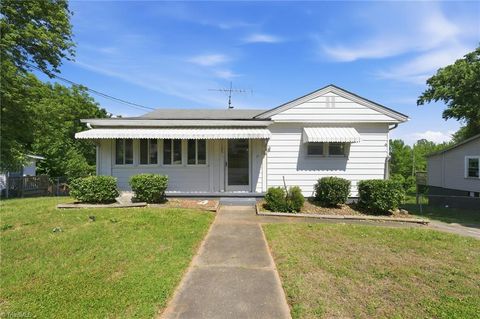 Homes For Sale - 1007 Lane Street<br/> Rockingham County, Reidsville, NC 27320