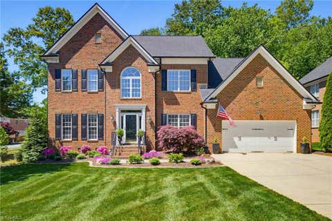 Homes For Sale - 212 Oakmont Park Court<br/> Forsyth County, Kernersville, NC 27284