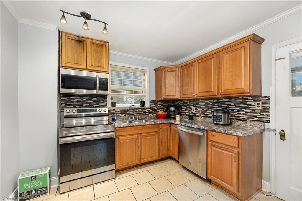 709 Irving Avenue, Eden, North Carolina image 11
