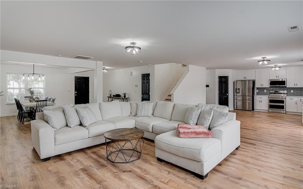 4 Silent Spring Court