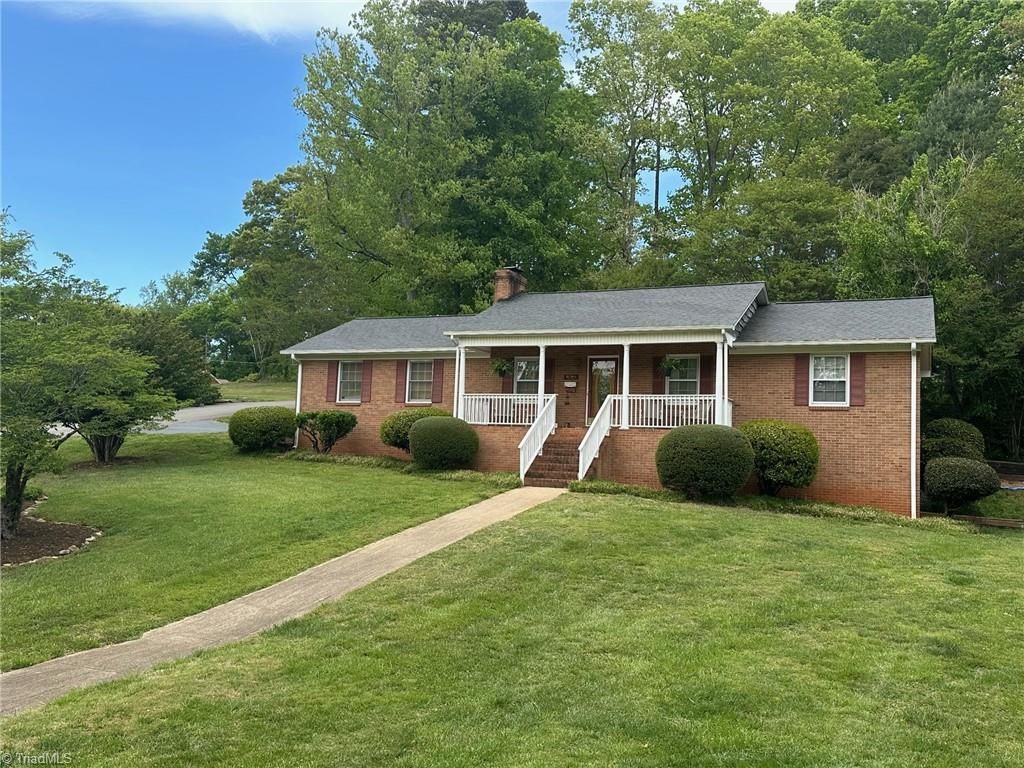 Photo of 156 Greenwood Avenue, Elkin, NC 28621 (MLS # 1217544)