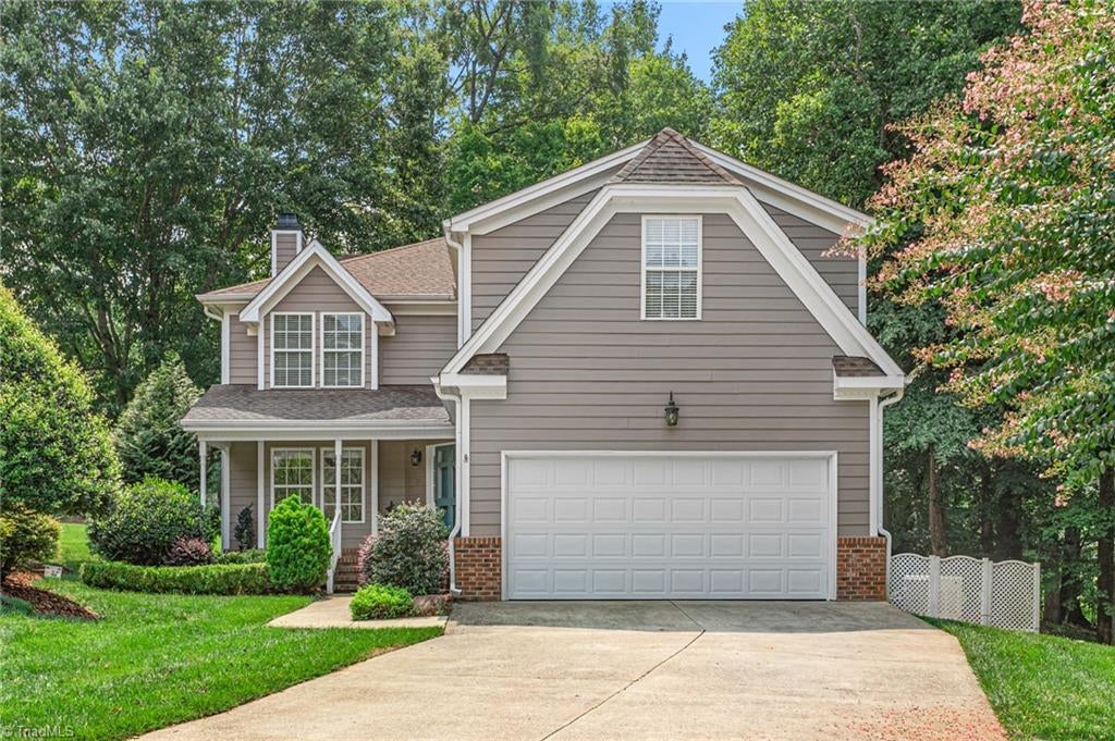 Photo of 211 Walter Hagen Drive, Mebane, NC 27302 (MLS # 1229457)
