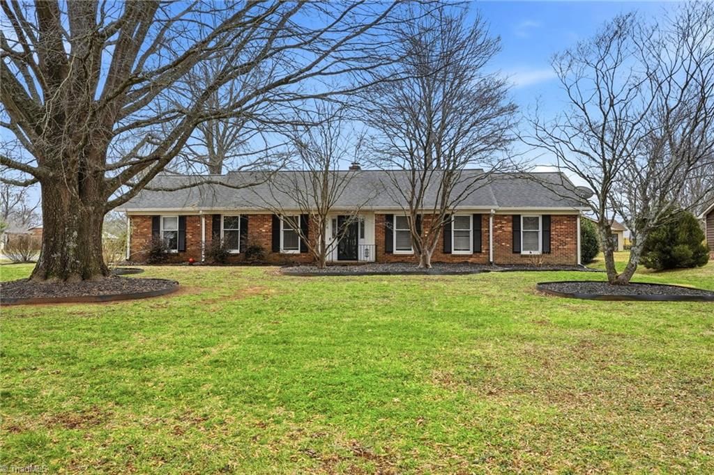 Photo of 316 Derby Street, Kernersville, NC 27284 (MLS # 1207743)