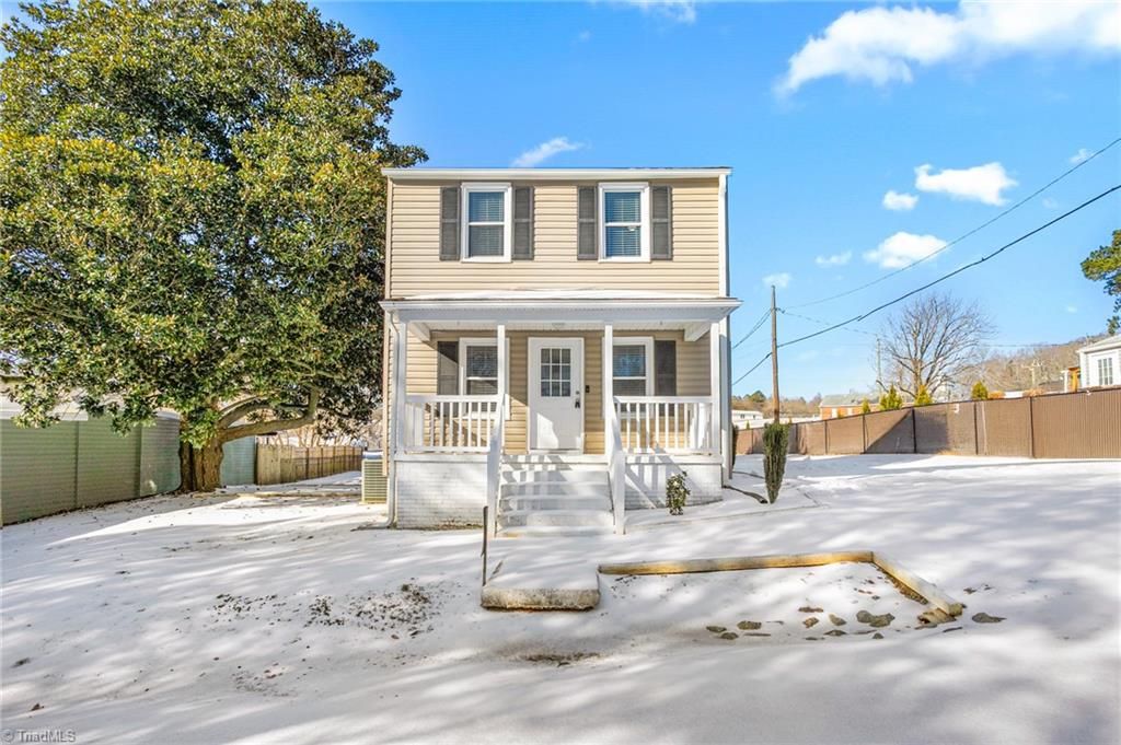 Photo of 404 Short Street, Haw River, NC 27258 (MLS # 1207543)