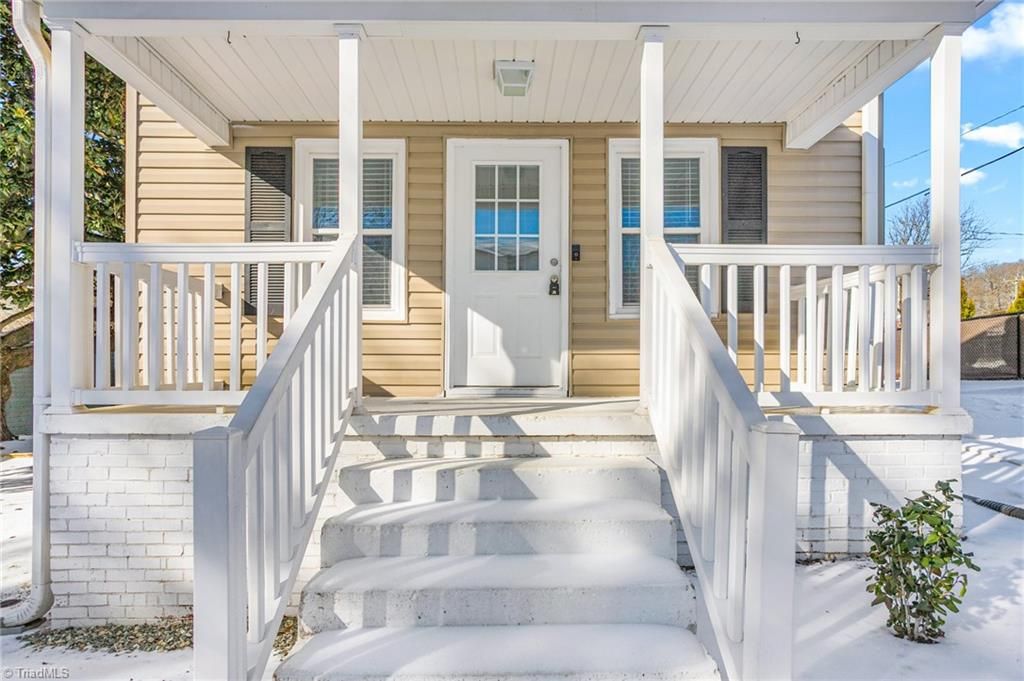 Photo of 404 Short Street, Haw River, NC 27258 (MLS # 1207543)