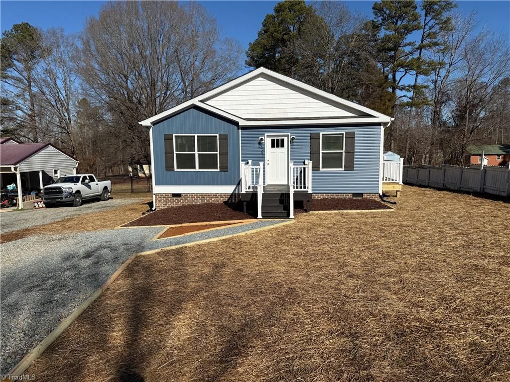 Photo of 184 First Circle, Lexington, NC 27292 (MLS # 1207119)