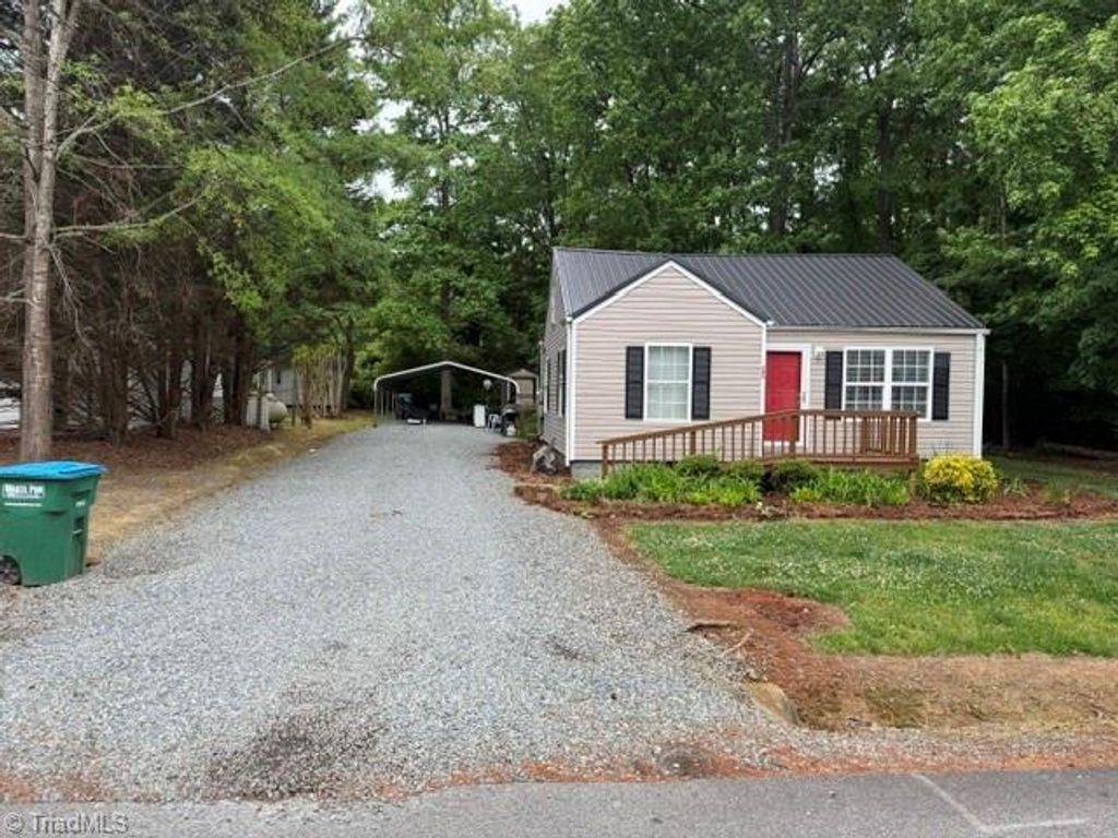 Photo of 295 Spring Street, Denton, NC 27239 (MLS # 1218999)